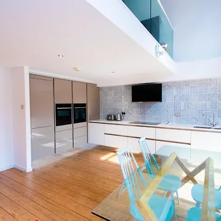 Apartment Lovely 2 Bed2 Bath Flat In Southville